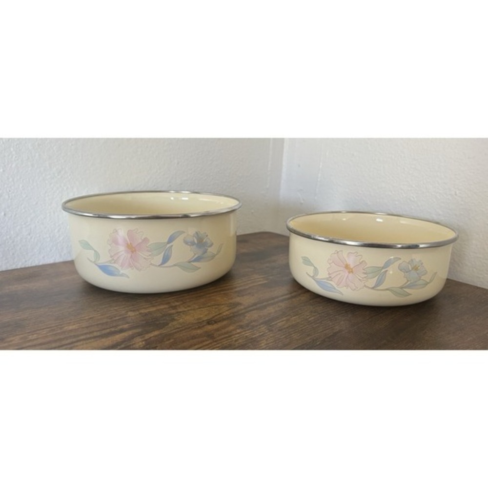 2-PC Vintage Mikasa‎ Gabrielle Floral Enamel Decorative Serving Bowls Good Shape